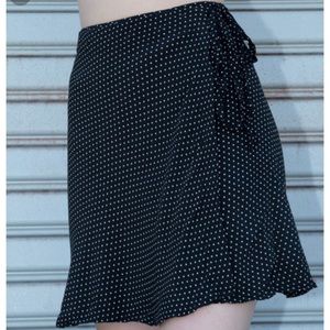 brandy melville skirt